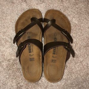 Birkenstock’s Size 38 (8-8.5)